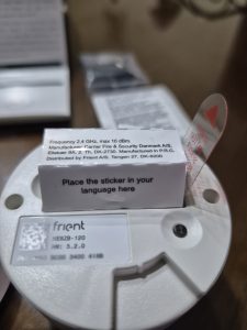 Étiquette multilingue du détecteur Frient